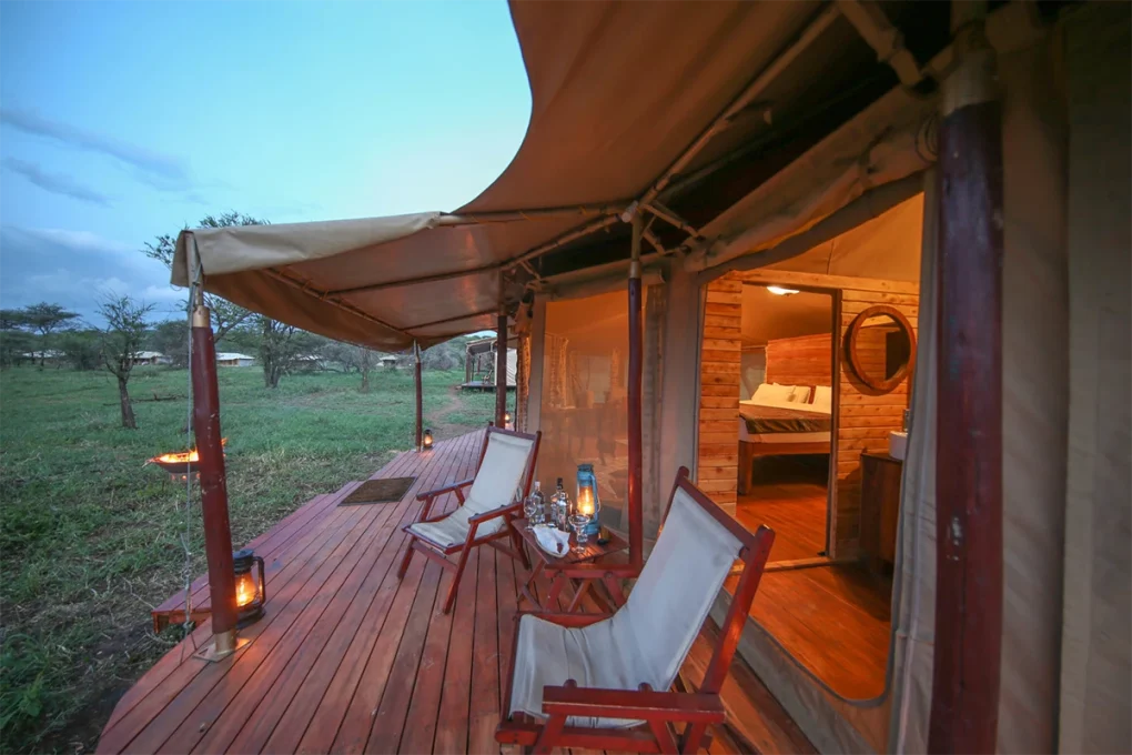 4 Days Ngorongoro, Serengeti & Lake Manyara Safari