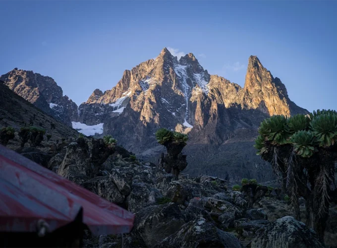 5 Days Mount Kenya Trek – Up Naru Moru; Down Sirimon