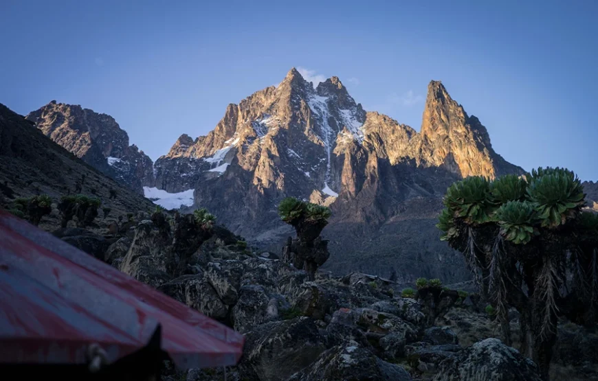 5 Days Mount Kenya Trek – Up Naru Moru; Down Sirimon