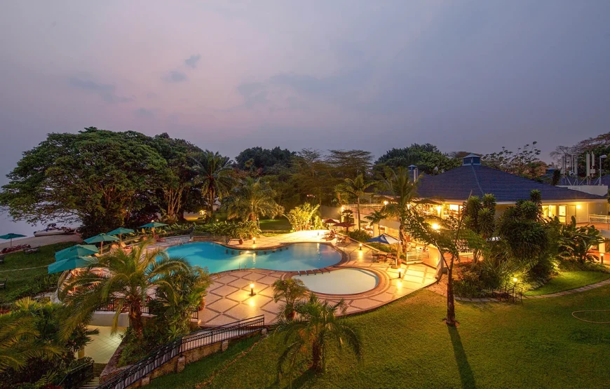5 Days Rwanda Safari: Gorilla Trekking & Lake Kivu Escape