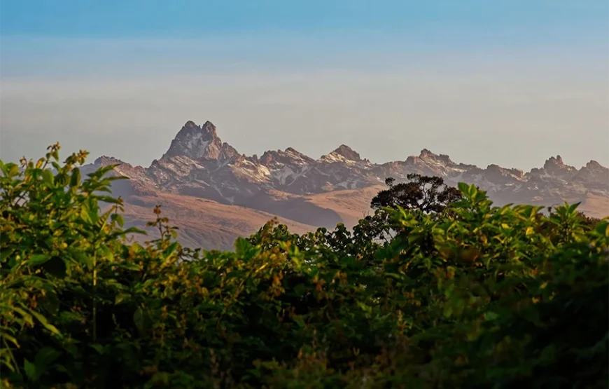 6 Days Mount Kenya Trek – Up Sirimon; Down Chogoria