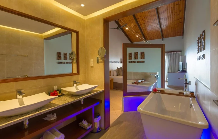 Coco De Mer & Black Parrot Suites Seychelles