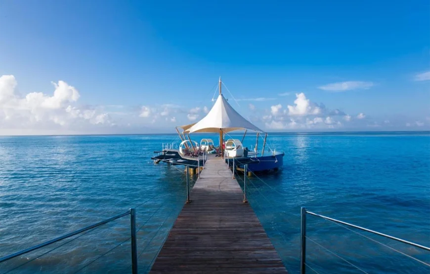 Coco De Mer & Black Parrot Suites Seychelles