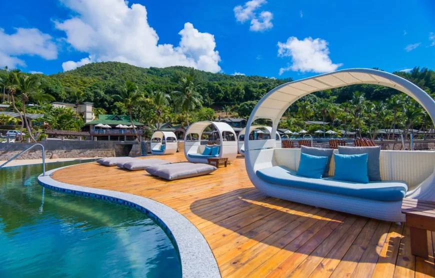 Coco De Mer & Black Parrot Suites Seychelles