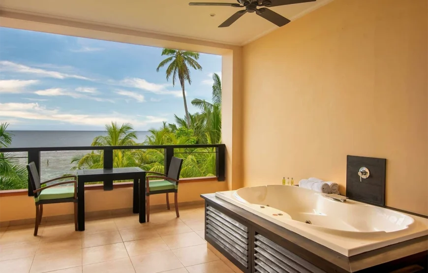 DoubleTree by Hilton Seychelles – Allamanda Resort and Spa