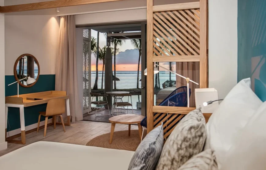Victoria Beachcomber Resort & Spa