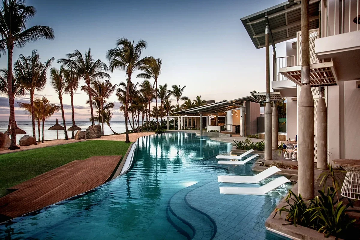 Victoria Beachcomber Resort & Spa