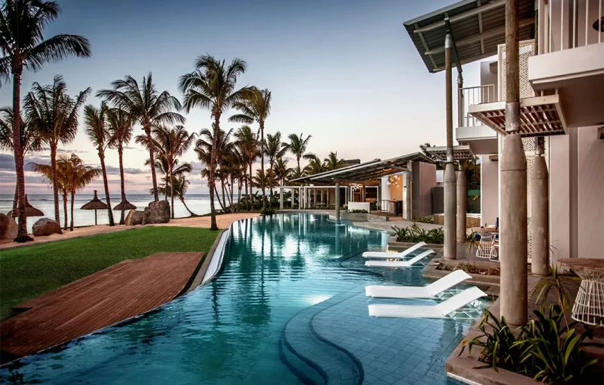 Victoria Beachcomber Resort & Spa